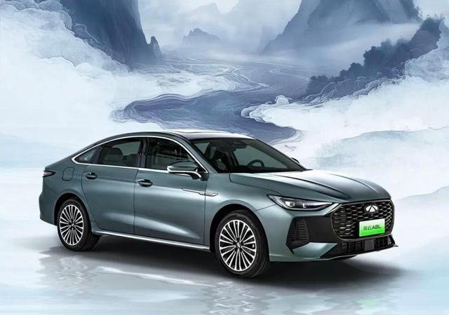 國產混動新卷王，內飾堪比豪車，一公里不到1毛，10萬內能買？-有駕