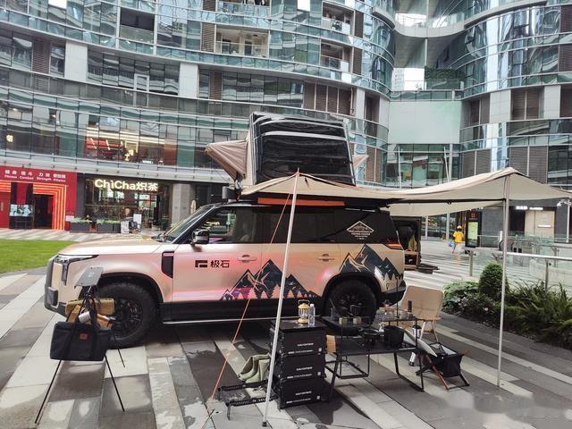 洛軻智能極石01釣魚大師版：全地形豪華SUV新標(biāo)桿-有駕