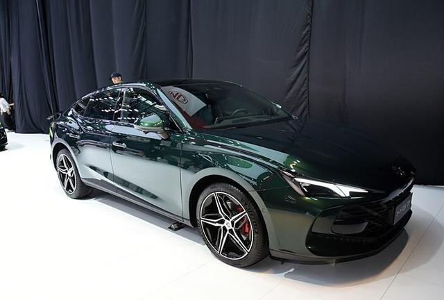 名爵MG7迎來智能升級：2025款新車將于11月26日上市-有駕