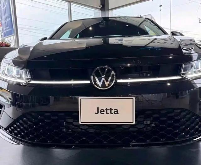 新一代大眾速騰轎車海外亮相，動力升級明顯更加具有競爭力-有駕