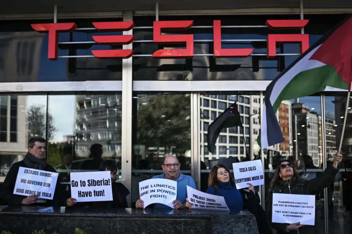 特斯拉遭抗議