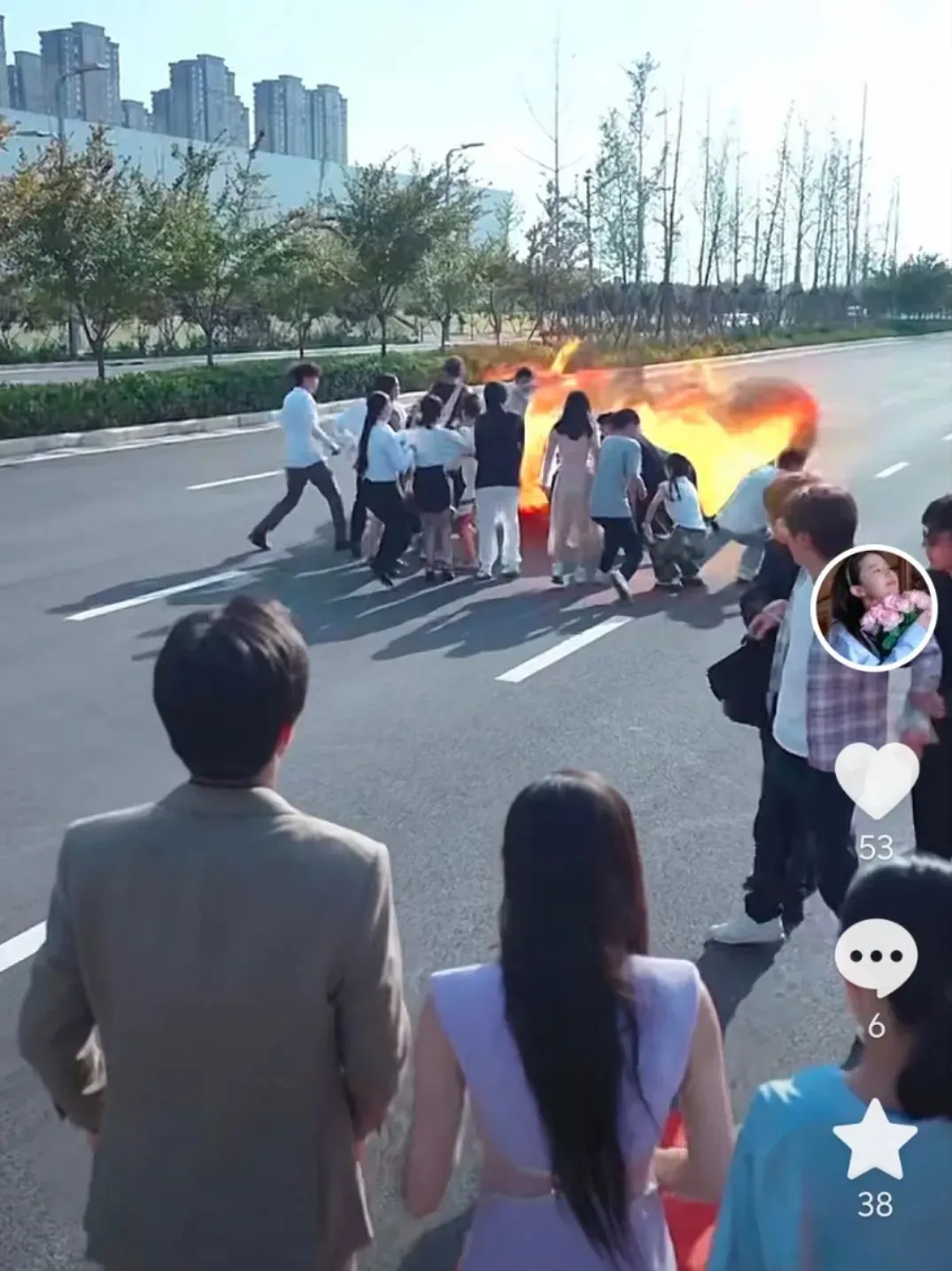 截圖自短劇《裁員后我的美女總裁求我復職》