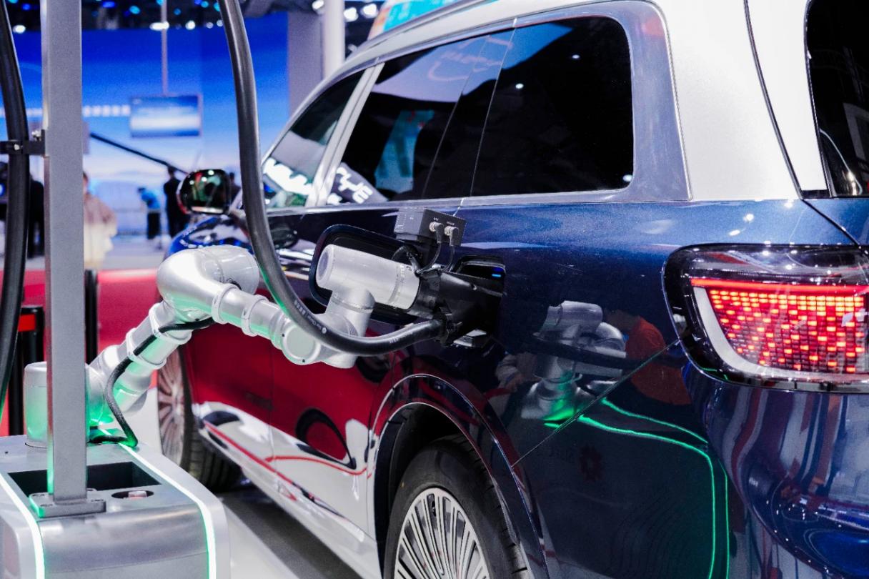 補(bǔ)全智能駕駛最后一塊拼圖？寶馬、極氪、華為等都已入局