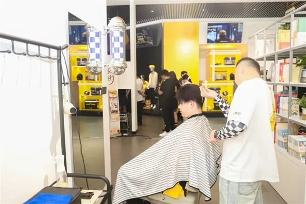 全行業騎手免費！美團全國首座&ldquo;騎手之家&rdquo;落地武漢：500平休閑空間