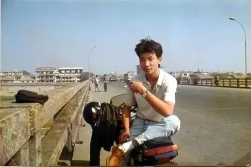 ● 年輕時的蔡文勝