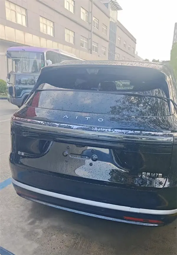 真穩了！全新問界M7實車曝光：全面革新、終于有純電了