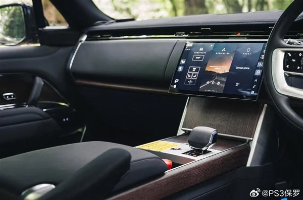 思路對了！純電路虎攬勝實車公布：和燃油版看不出什么區別