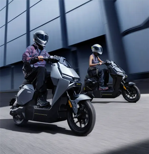 無(wú)需駕照！小牛電動(dòng)新國(guó)標(biāo)旗艦車FXT Ultra 2025發(fā)布：11999元