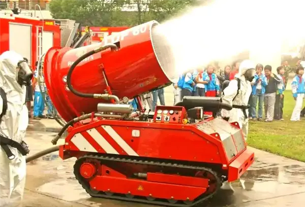蘇州主場降溫機器人出大招：具備吹風、排煙、滅火三合一功能