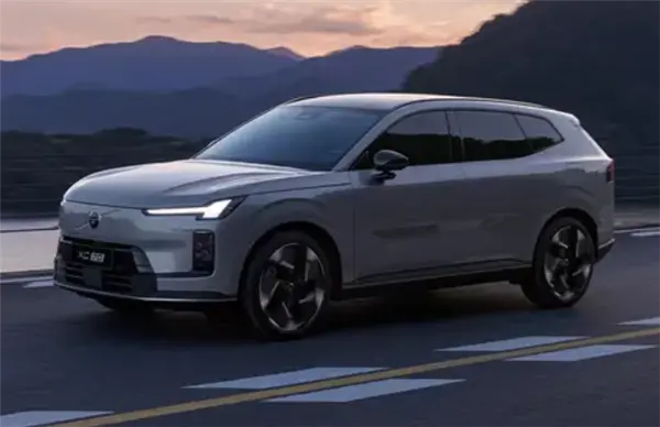 全新中型插混SUV！沃爾沃XC70官圖首發：8月開啟預售