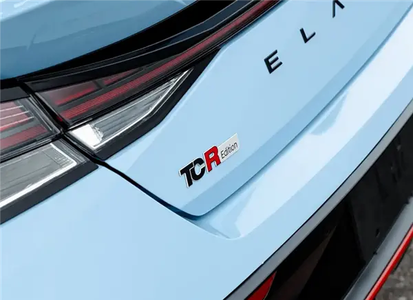 可合法上路的TCR賽車！現(xiàn)代伊蘭特特別版發(fā)布：提供6速手波