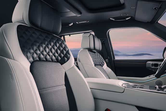 坦克700 Hi4-Z內(nèi)飾官圖正式發(fā)布,動(dòng)力上搭載2.0T插混動(dòng)力,WLTC純電續(xù)航里程達(dá)190公里